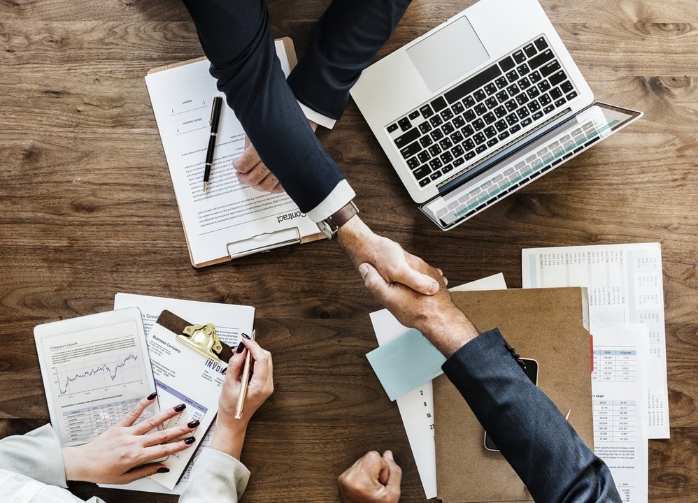 Human resources
Recruiting